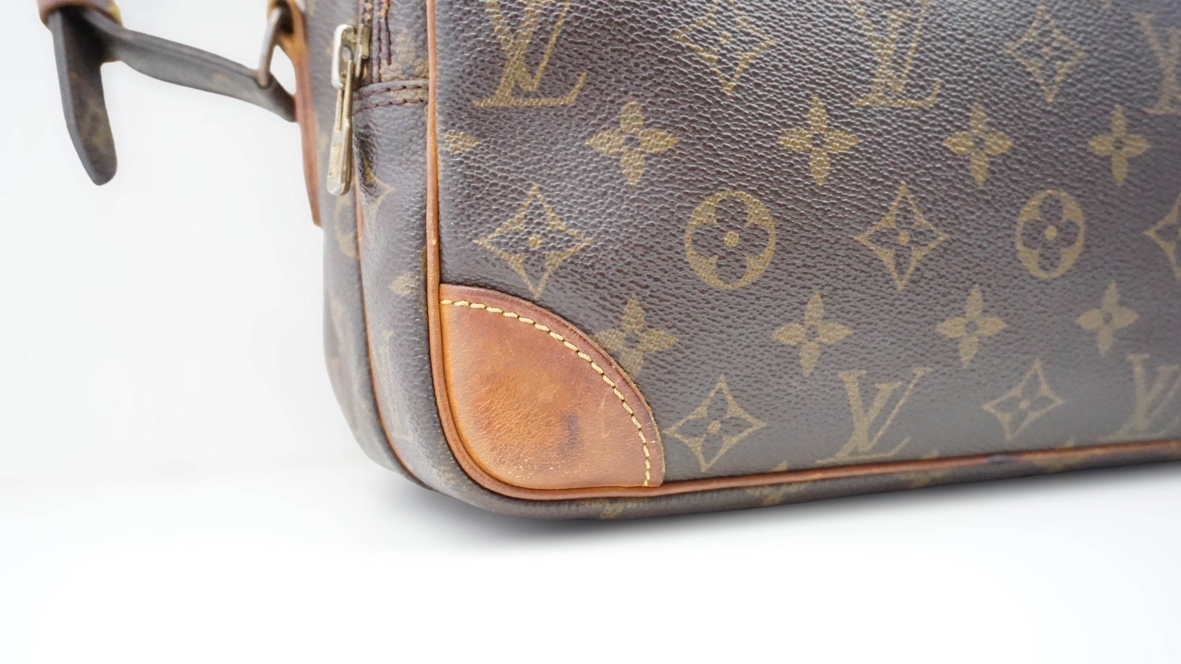 Louis Vuitton Nile PM