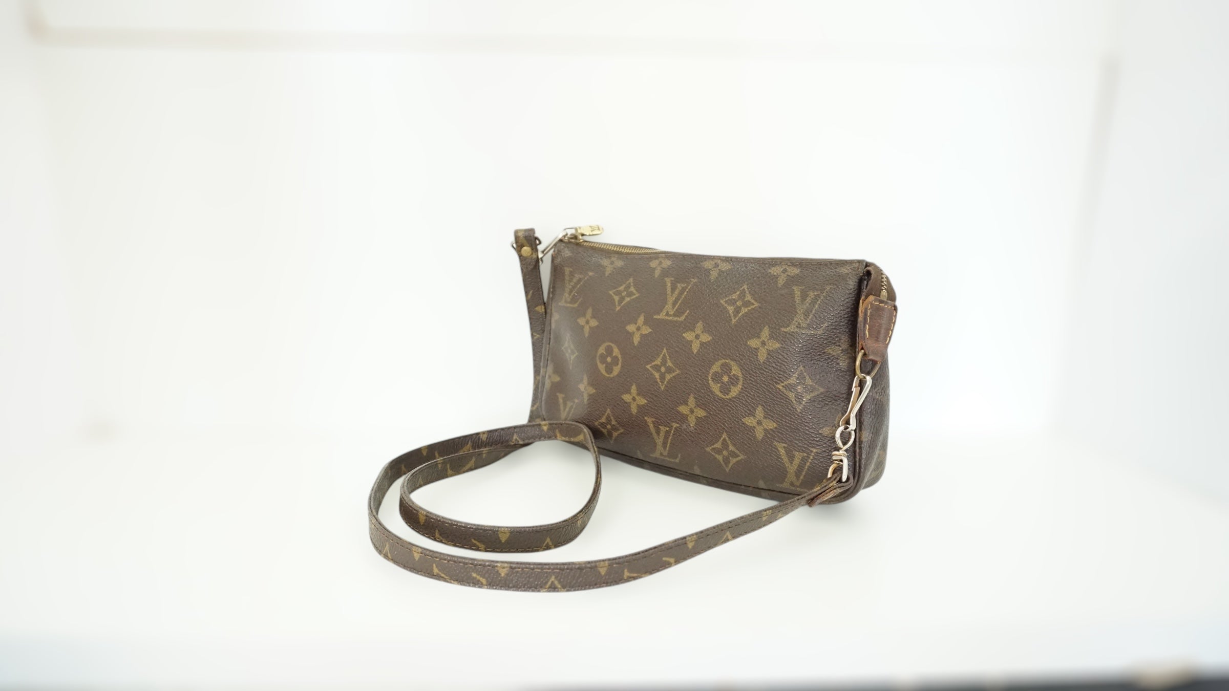 Louis Vuitton Pochette