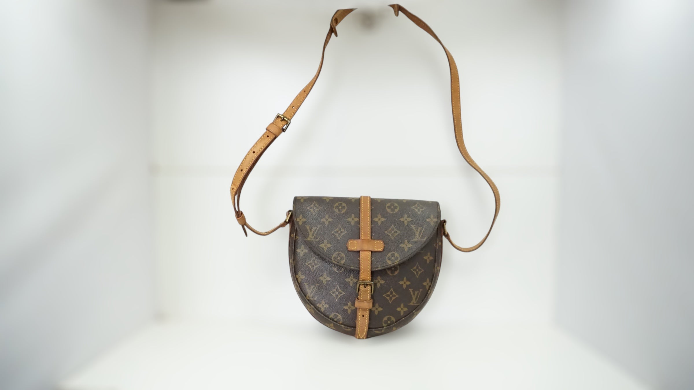 Louis Vuitton Chantilly