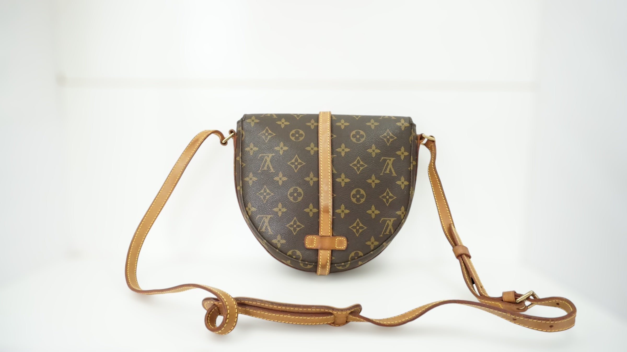 Louis Vuitton Chantilly