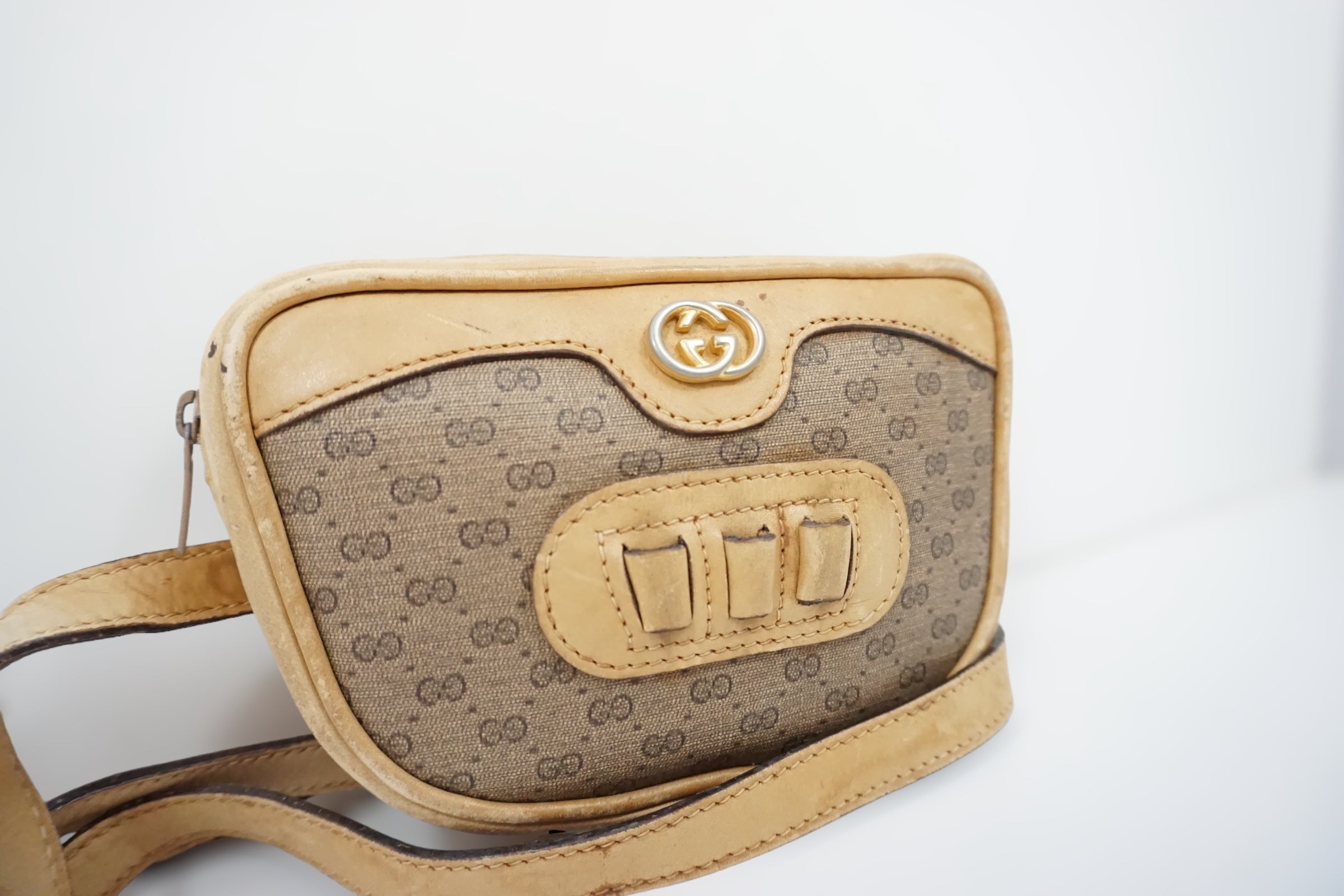 Gucci Petit Crossbody