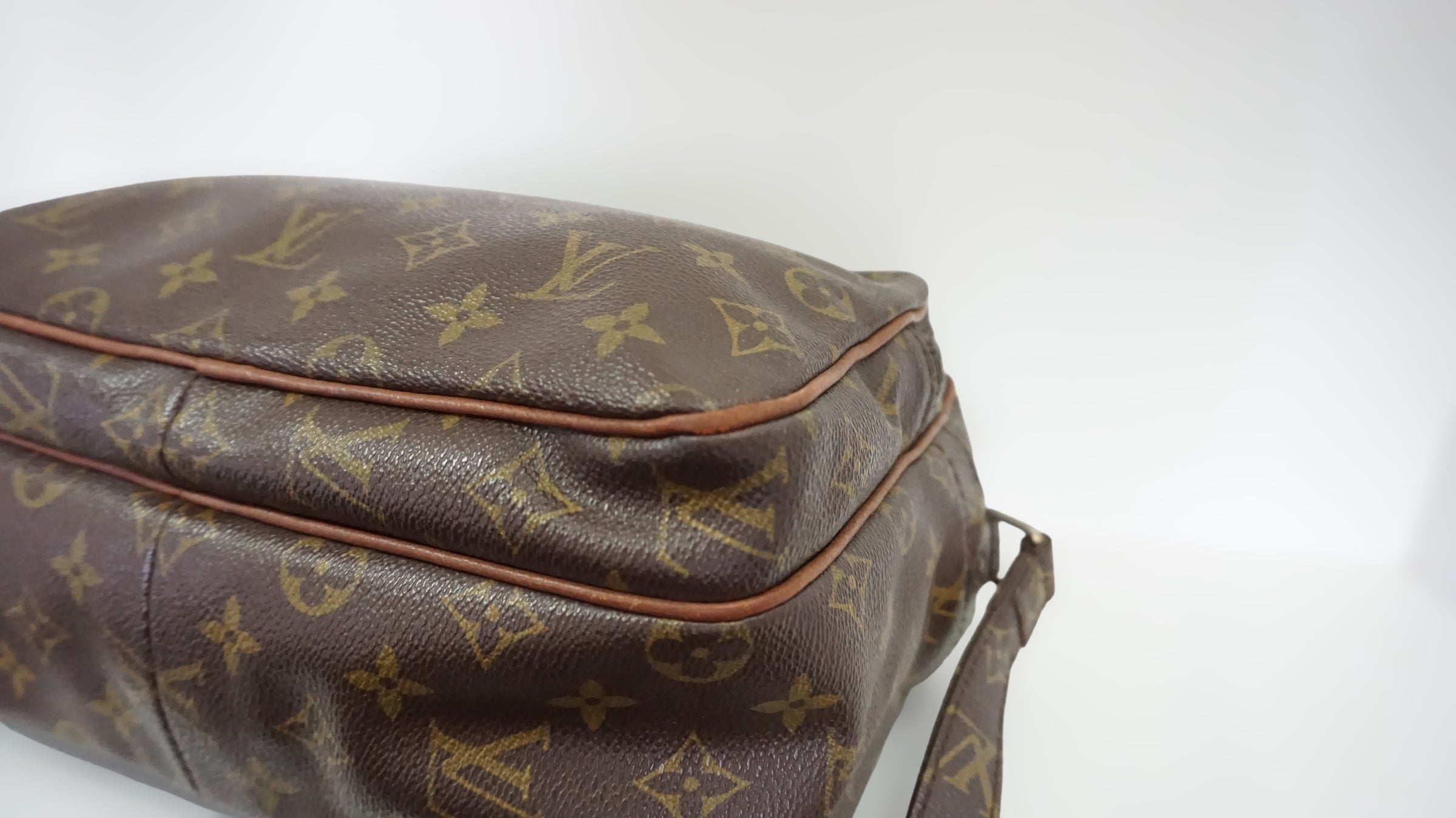 Louis Vuitton Nile PM