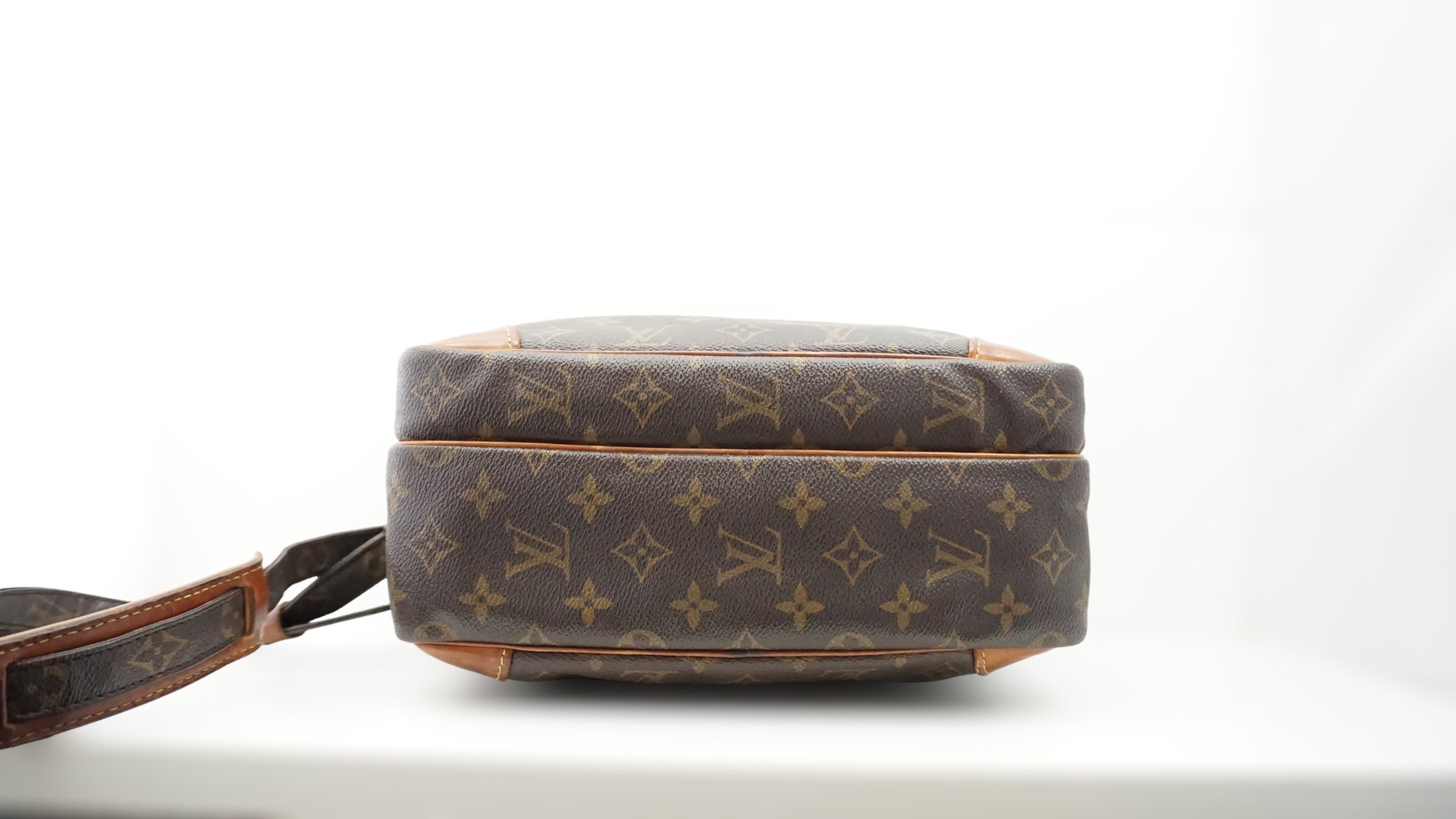 Louis Vuitton Nile PM