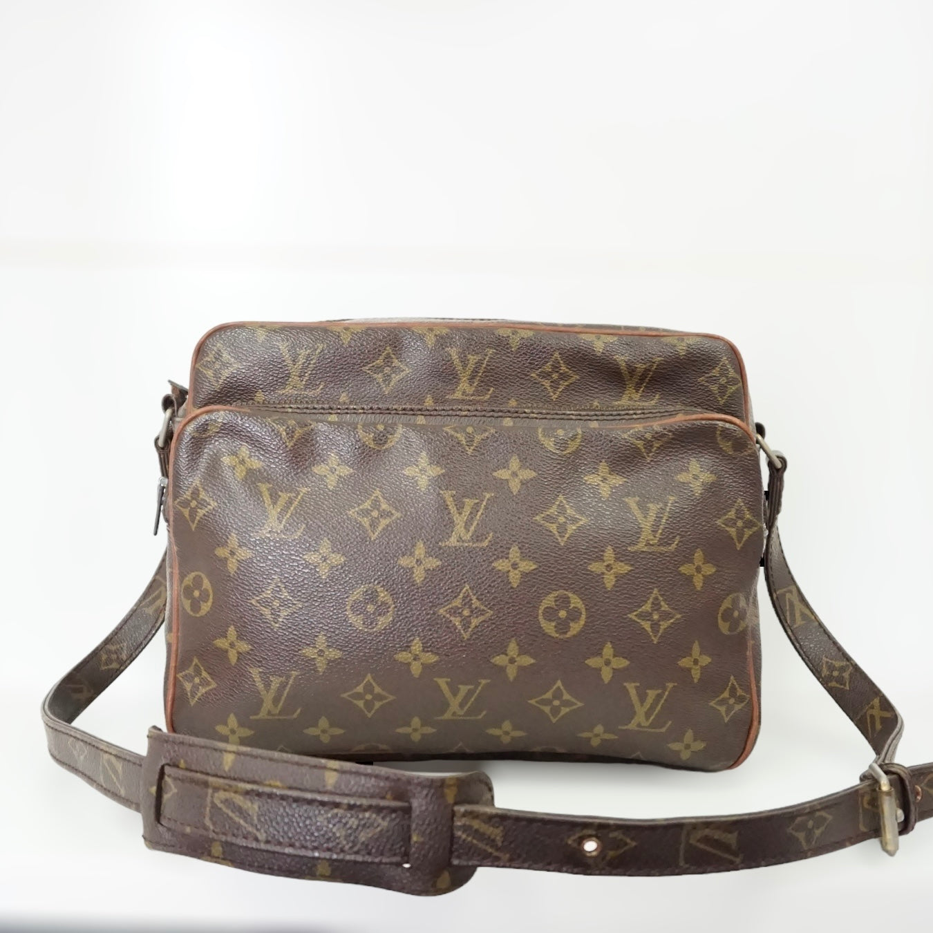 Louis Vuitton Nile PM