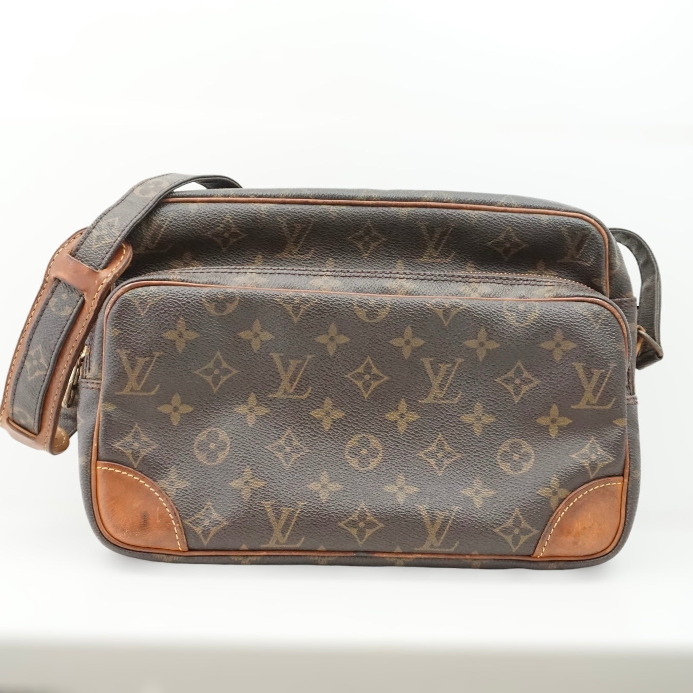 Louis Vuitton Nile PM