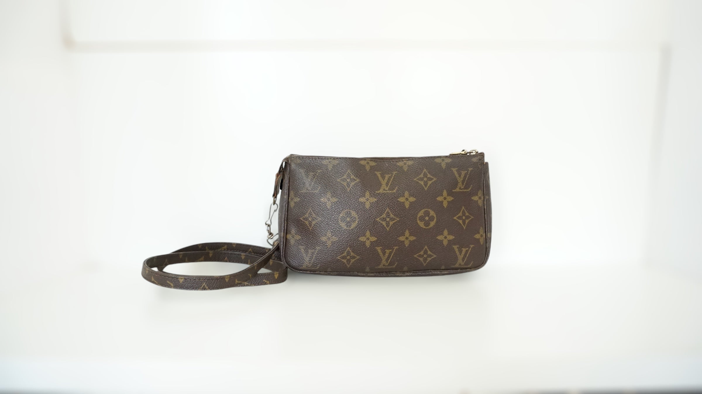 Louis Vuitton Pochette