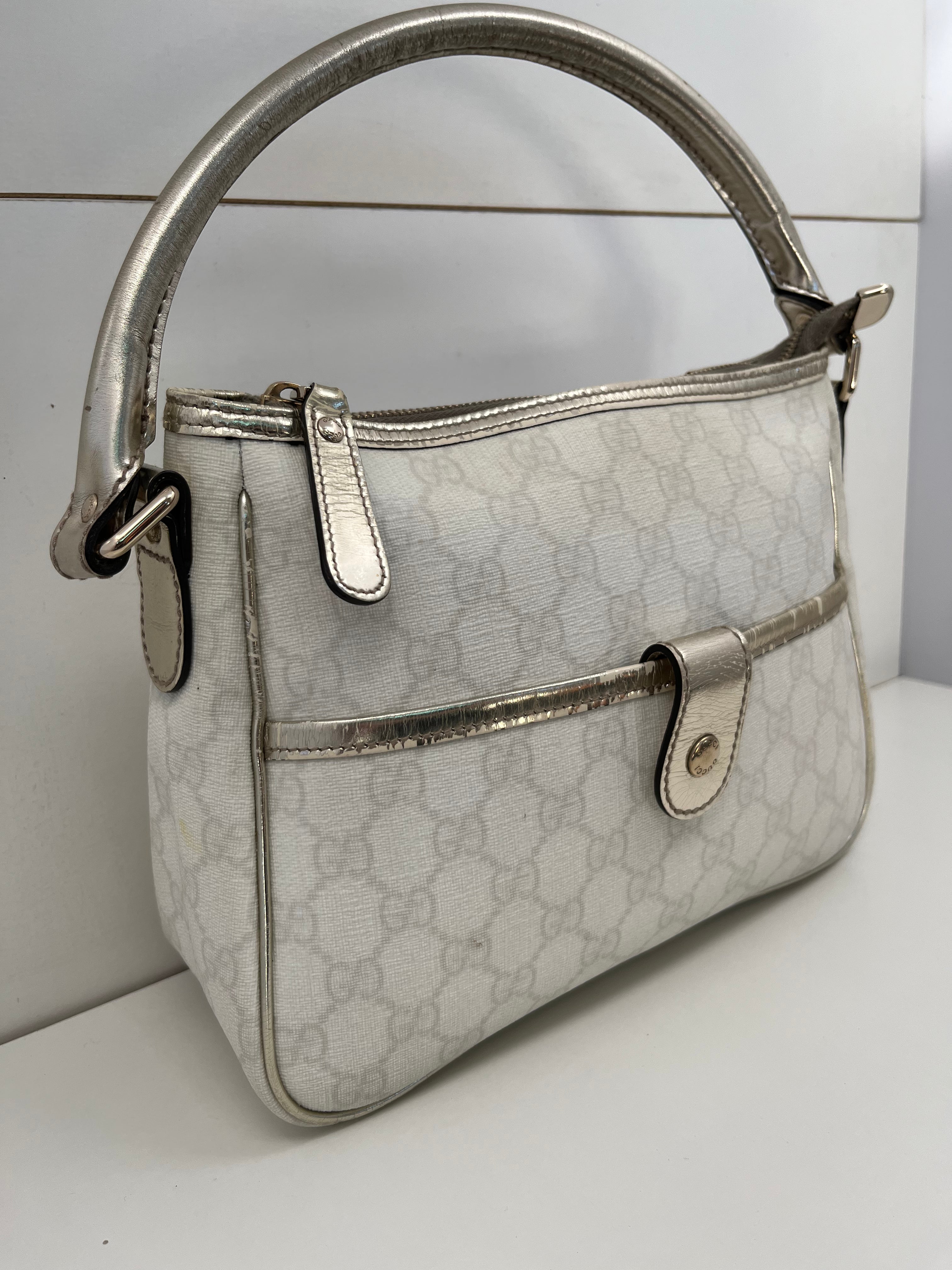 Gucci Leather Shoulder Bag